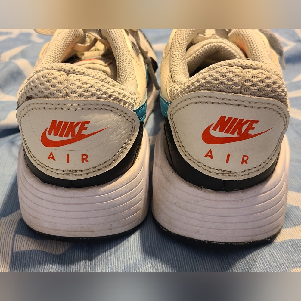 Nike Women's Athletic Shoes -Air Max 2, Black, White, and Blue - Picture 5 of 7